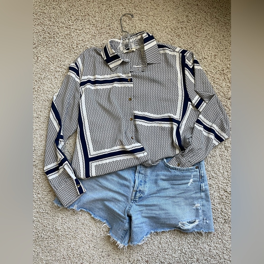 Eesome Navy and White Patterned Shirt, Size Medium